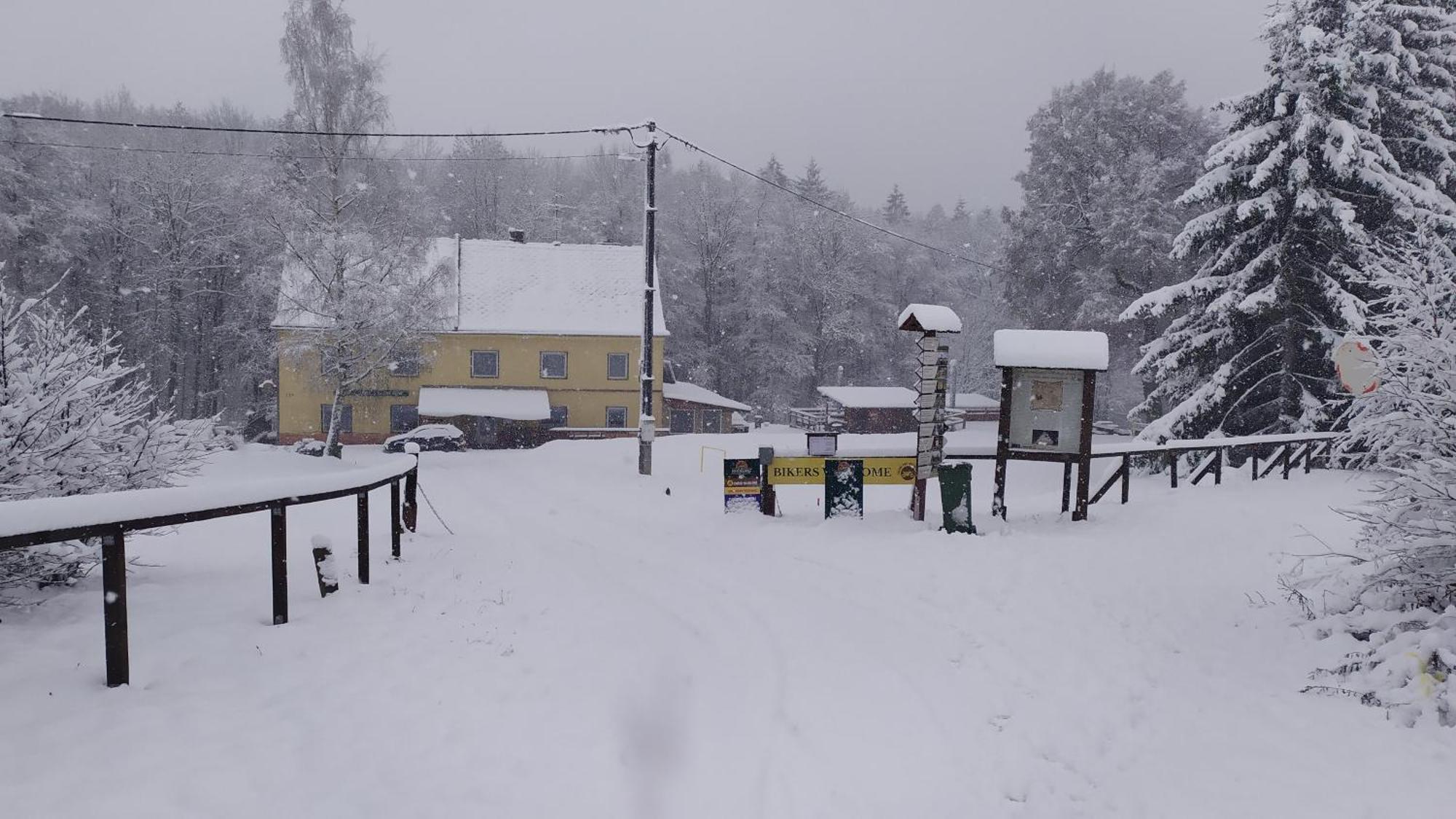 Penzion Chata Na Mlyne Horni Mesto Bagian luar foto