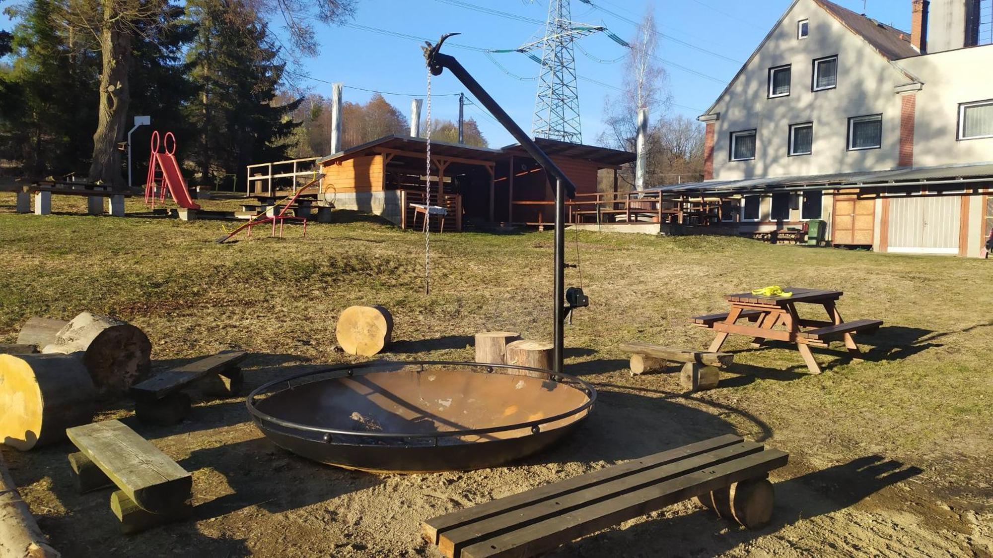 Penzion Chata Na Mlyne Horni Mesto Bagian luar foto